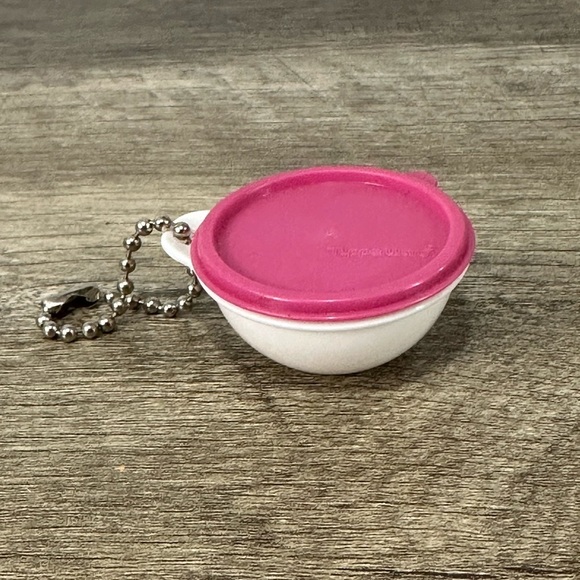 Tupperware Accessories - Vintage Tupperware Pink Lid with White Bowl Thatsa Bowl Keychain